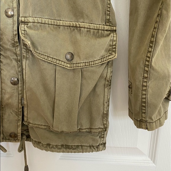 Aritzia Talula Military jacket in xxxs - Picture 4 of 5